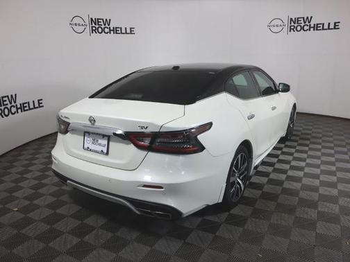 2021 Nissan Maxima SV