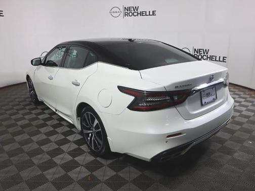 2021 Nissan Maxima SV