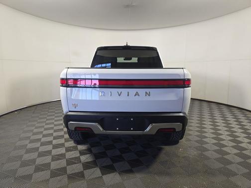 2023 Rivian R1T Adventure Quad Motor Large Pack