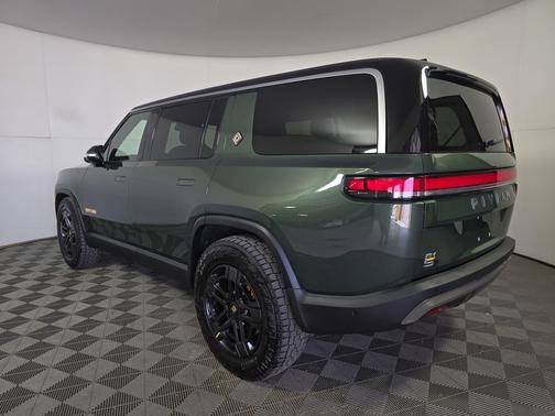 2023 Rivian R1S Adventure