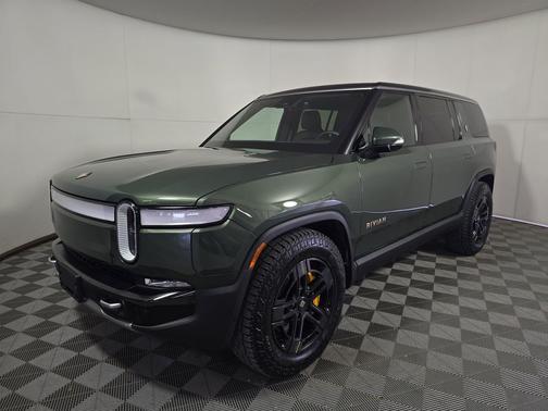 2023 Rivian R1S Adventure