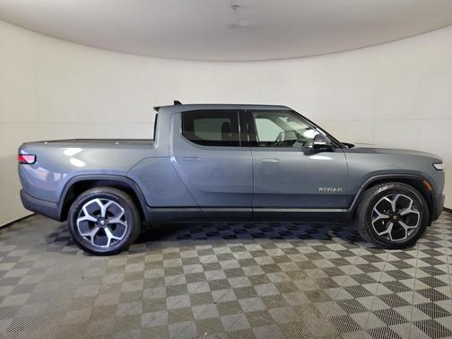 El Cap Granite 2022 Rivian R1T Adventure