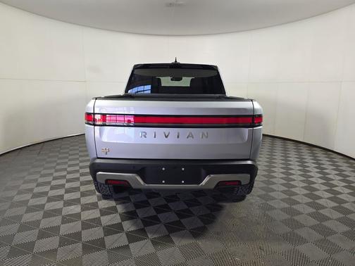 2023 Rivian R1T Adventure Quad Motor Large Pack