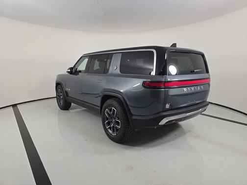 2024 Rivian R1S Adventure Quad Motor Large Pack