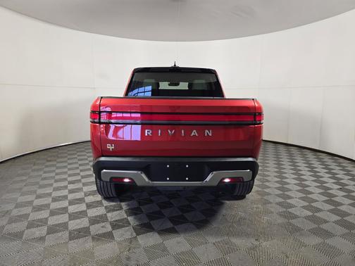 2022 Rivian R1T Adventure