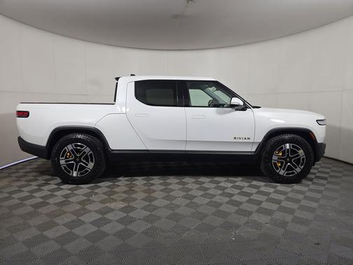 2022 Rivian R1T Adventure