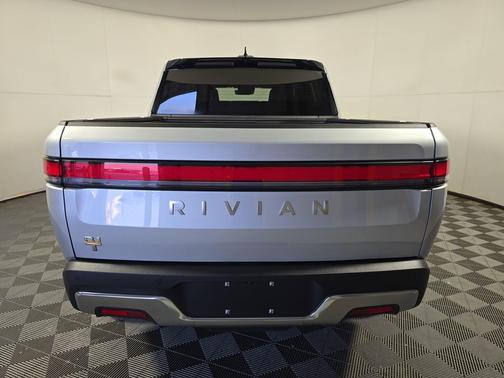 2022 Rivian R1T Adventure