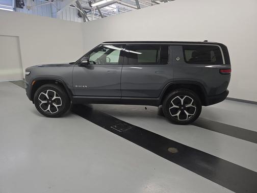 2022 Rivian R1S Launch Edition