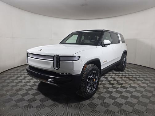 2023 Rivian R1S Adventure