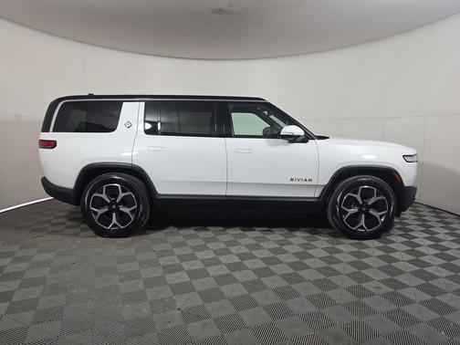 2022 Rivian R1S Launch Edition