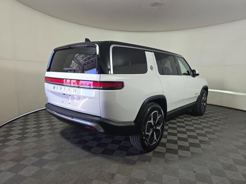 2022 Rivian R1S Launch Edition