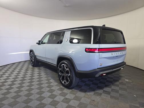 2022 Rivian R1S Launch Edition