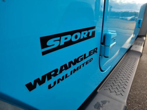 2017 Jeep Wrangler Unlimited Sport