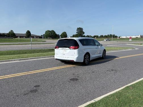 2020 Chrysler Pacifica Limited