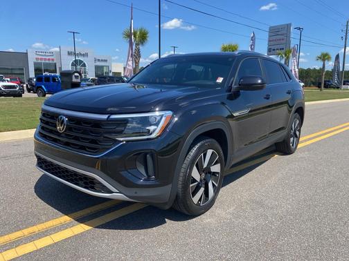 2024 Volkswagen Atlas Cross Sport 2.0T SE w/Technology