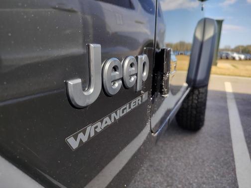 2024 Jeep Wrangler Sport