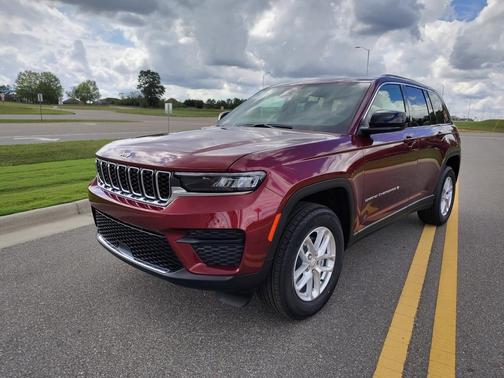 2025 Jeep Grand Cherokee Laredo X