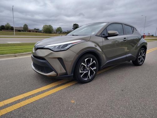 2021 Toyota C-HR XLE