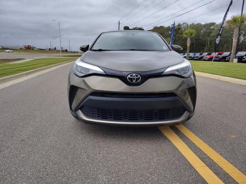 2021 Toyota C-HR XLE