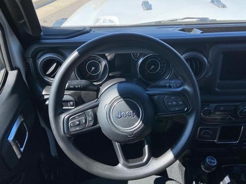 2023 Jeep Gladiator Sport