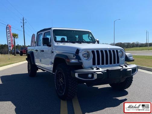 2023 Jeep Gladiator Sport