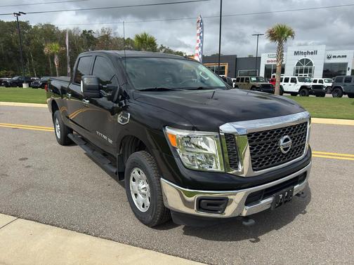 2017 Nissan Titan XD SV