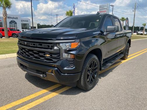 2025 Chevrolet Silverado 1500 Custom