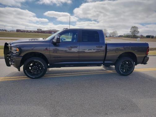 2024 RAM 3500 Laramie