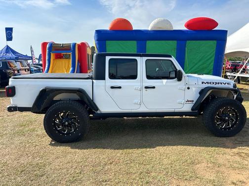 2020 Jeep Gladiator Mojave