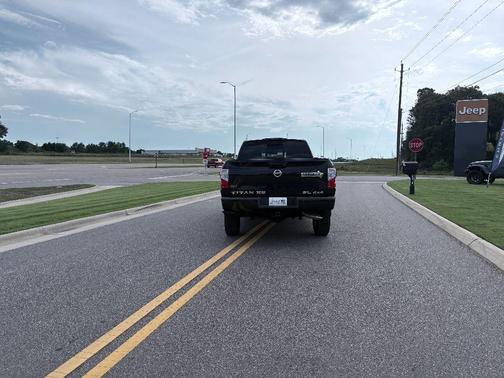 2019 Nissan Titan XD SL