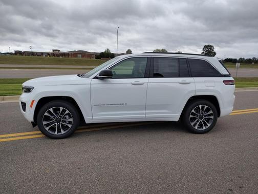2025 Jeep Grand Cherokee Overland