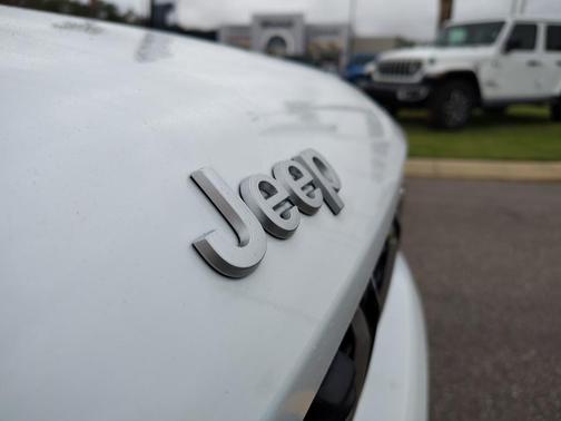 2025 Jeep Grand Cherokee Overland