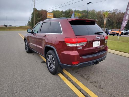 2019 Jeep Grand Cherokee Laredo E