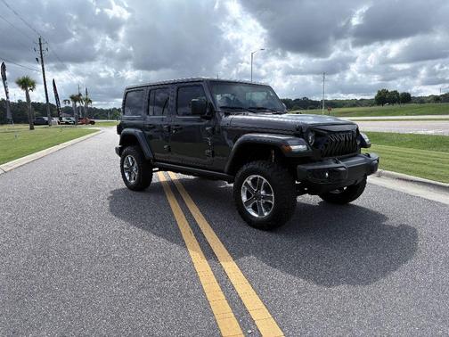 2021 Jeep Wrangler Unlimited Sahara Altitude