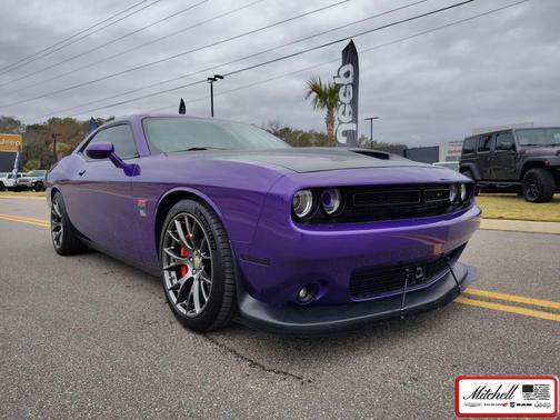 2016 Dodge Challenger SRT 392