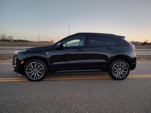 2025 Cadillac XT4 Sport