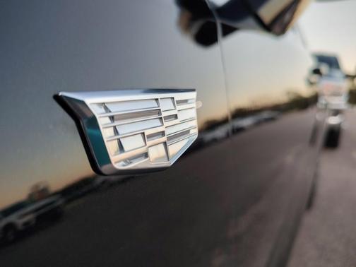 2025 Cadillac XT4 Sport