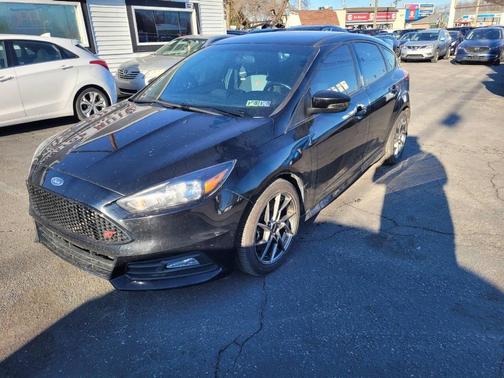 2018 Ford Focus ST 