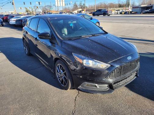 2018 Ford Focus ST 