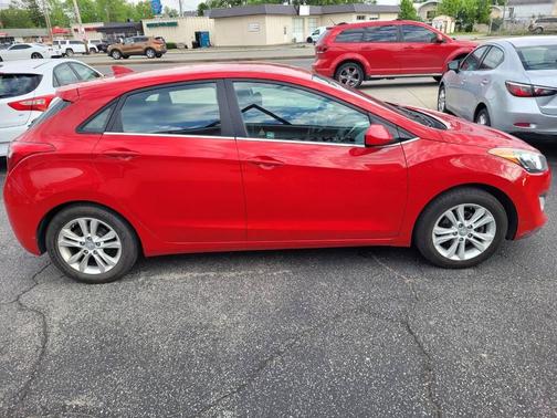 Volcanic Red 2013 Hyundai Elantra GT Base