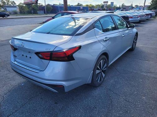 2022 Nissan Altima 2.5 SV