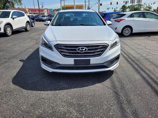 Quartz White Pearl 2016 Hyundai SONATA Sport