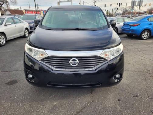 2015 Nissan Quest SV
