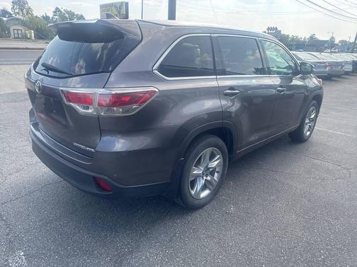 2016 Toyota Highlander Limited