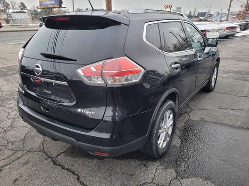 2016 Nissan Rogue SV