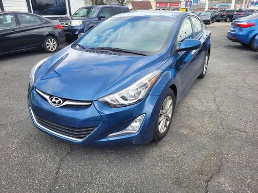 2014 Hyundai ELANTRA SE