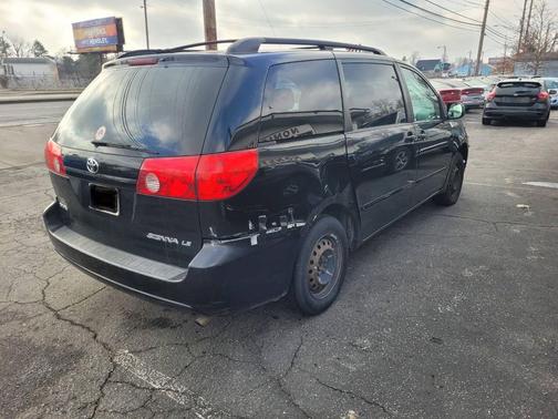 2010 Toyota Sienna CE