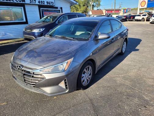 2020 Hyundai ELANTRA SE