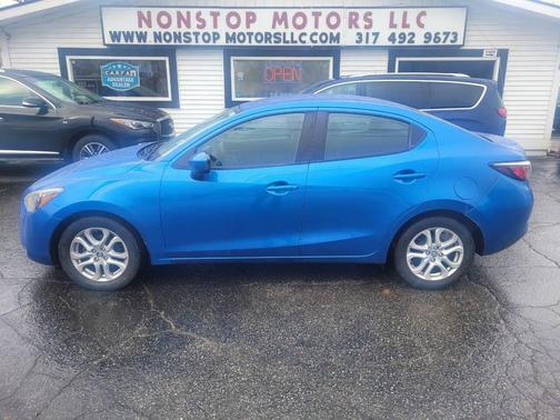 2017 Toyota Yaris iA Base