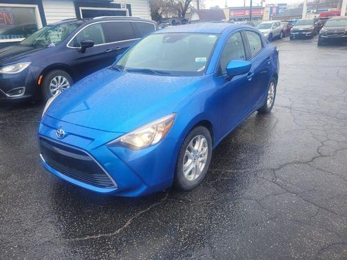 2017 Toyota Yaris iA Base